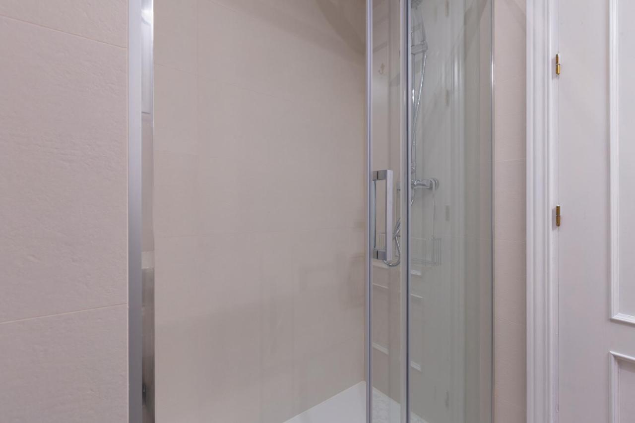 Puerta De Larios: Central Three-Bedroom Apartment With Balconies And Patio マラガ エクステリア 写真