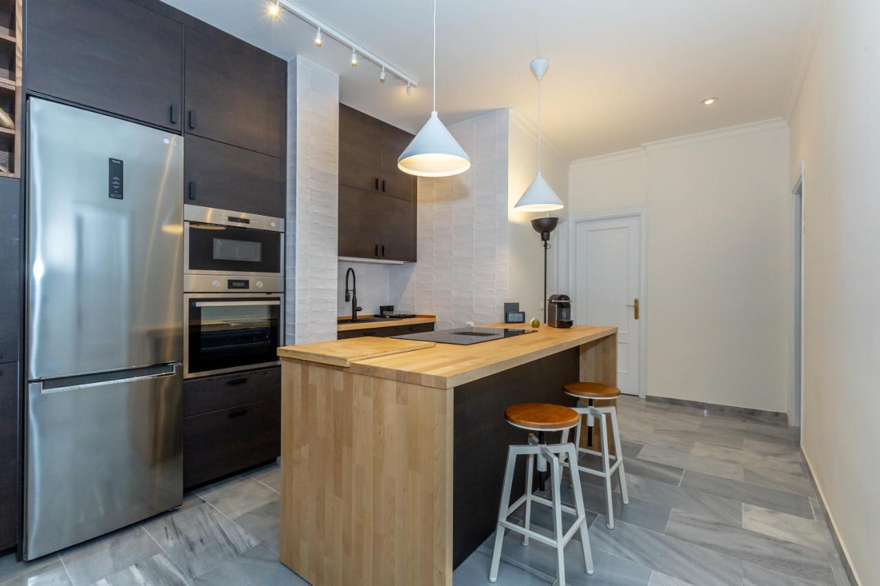 Puerta De Larios: Central Three-Bedroom Apartment With Balconies And Patio マラガ エクステリア 写真