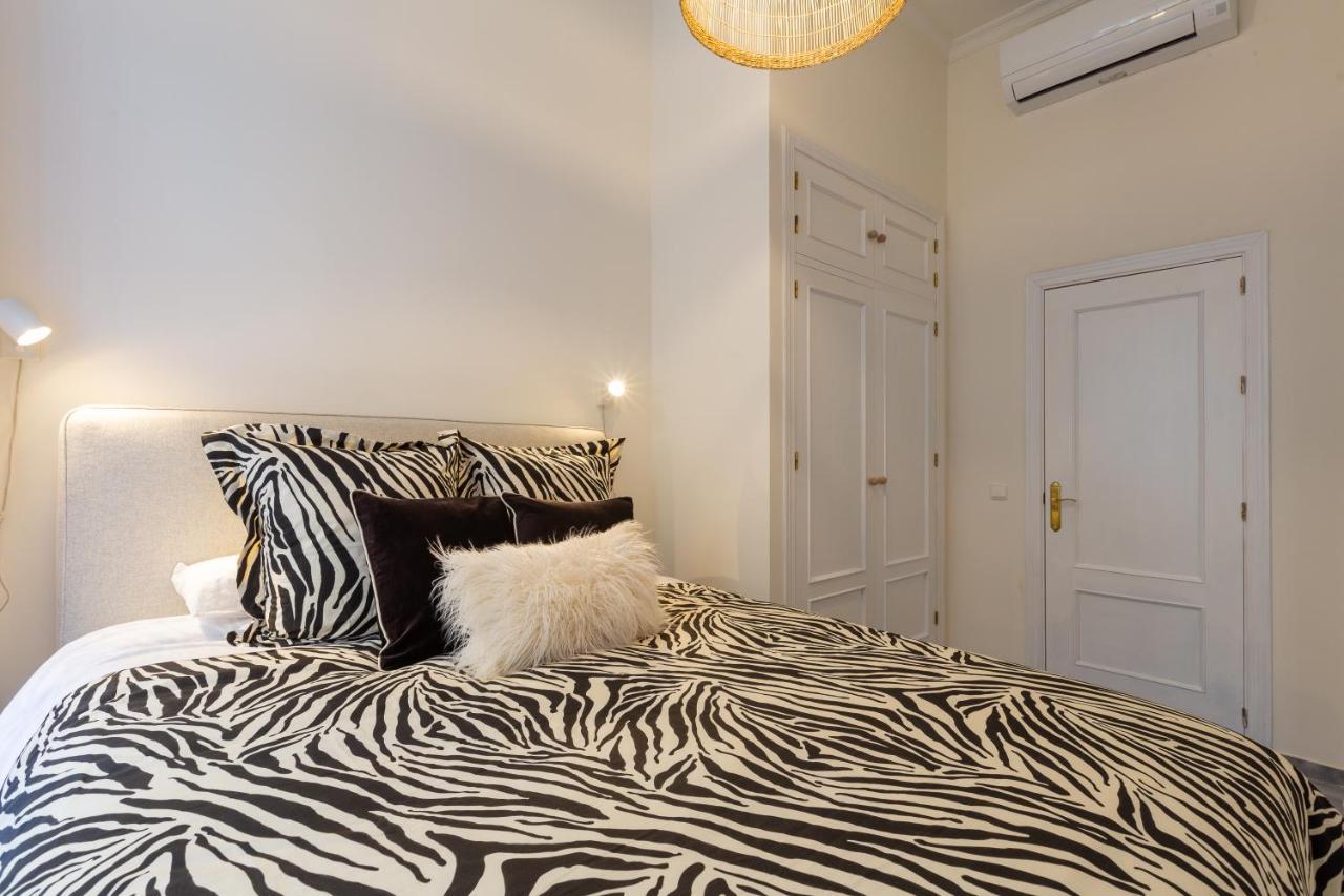 Puerta De Larios: Central Three-Bedroom Apartment With Balconies And Patio マラガ エクステリア 写真