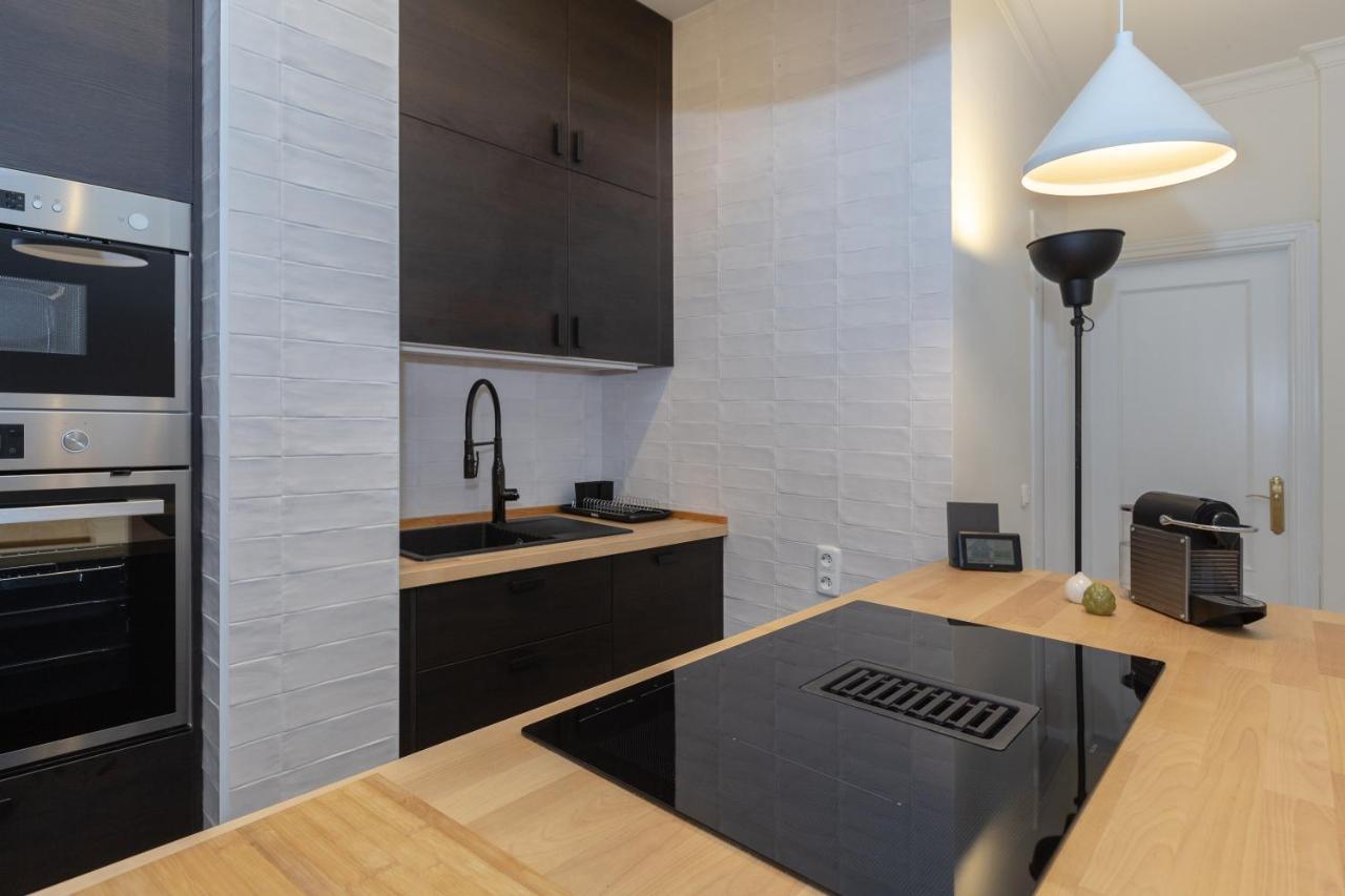 Puerta De Larios: Central Three-Bedroom Apartment With Balconies And Patio マラガ エクステリア 写真