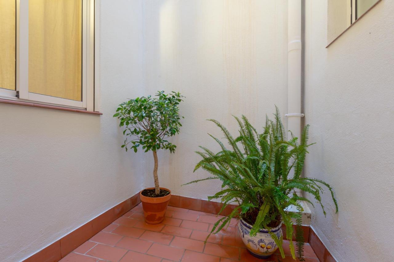 Puerta De Larios: Central Three-Bedroom Apartment With Balconies And Patio マラガ エクステリア 写真